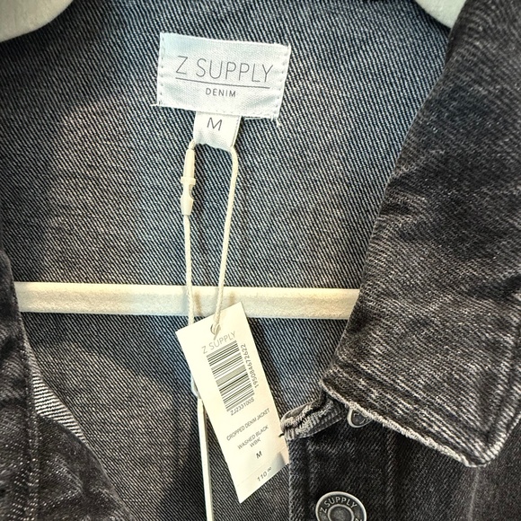 NWT Z Supply Black Cropped Denim Jacket (Size M) - Picture 7 of 8